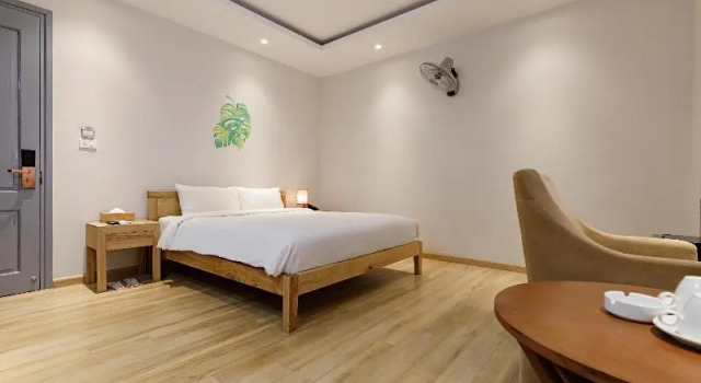 Номер Standard Super OYO Capital O 1169 Le Grand Hanoi Hotel - The Charm