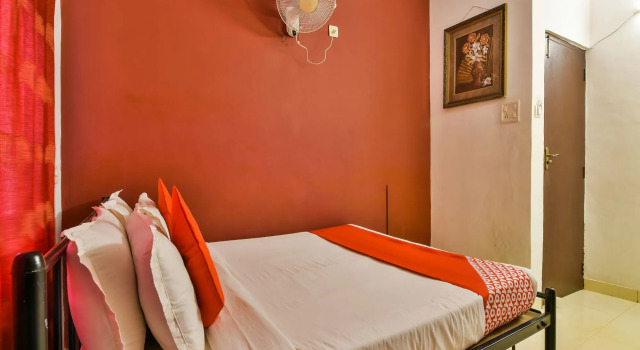 OYO 22728 All Seasons Beach Classic, Varaa Hotelli Candolim Pohjois-Goa