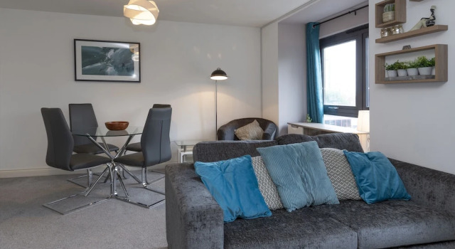 Higher Living - Southampton City Penthouse, Забронировать Отель Бизнес-отели Англии, 4* 5*
