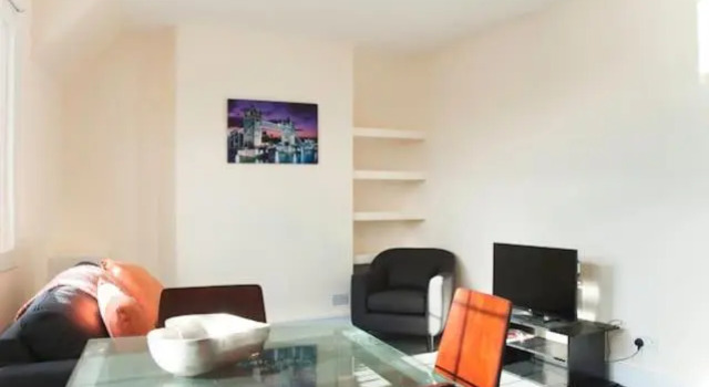 Kennington Apartment D/Apartment