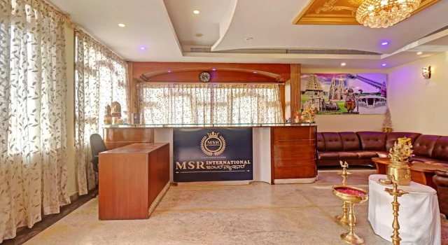 Peridot Inn, Забронировать Отель Отели Майсур с завтраком, Завтраки