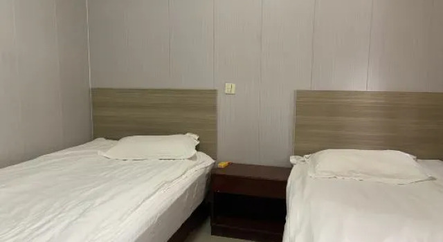 Двухместный номер Standard Xinjiyuan Hostel