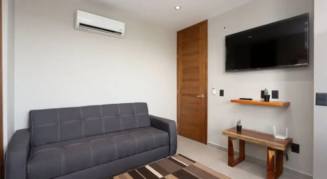 1 Br w Park Views in Condo w Gym Sauna Steam, Rezerwuj Hotel Hotele w Quintana Roo z parkingiem, Parking