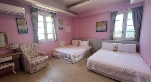 Четырёхместный номер Comfort Isaalice Slip and Slide B&B