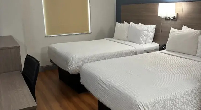 Четырёхместный номер Standard Baymont by Wyndham Kingdom City