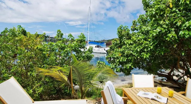 Коттедж Coral Beach Club Villas & Marina