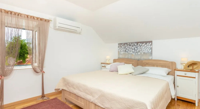 The Loft, Забронировать Дом для отпуска Коттеджи Дубровника, рядом с Церковь Святого Власия, Коттедж