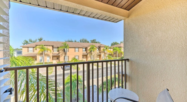 Апартаменты с 3 комнатами с балконом 9 Mi to Disney: Davenport Townhome w/ Resort Pool