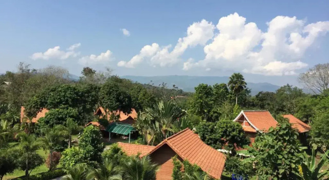 Студия с балконом и с красивым видом из окна Siam Tara Resort Chiangkhong