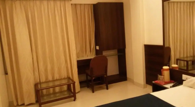 Hotel GreenLand-Elegant, Забронировать Отель Отели штата Махараштры 3 звезды, 3*