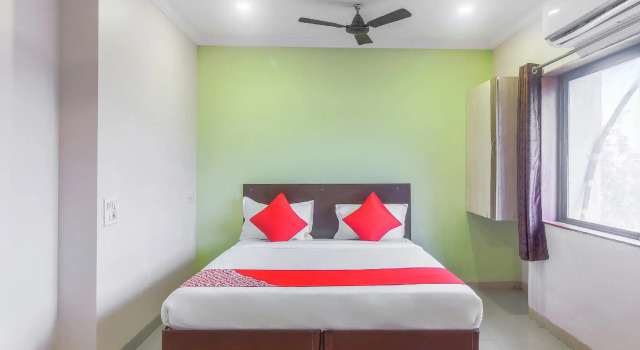 OYO 43652 Hotel Gokul Residency, Забронировать Отель Отели штата Махараштры 3 звезды, 3*