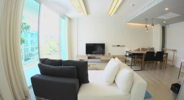 Апартаменты с 2 комнатами с балконом и с красивым видом из окна Luxury Wanvayla Condo