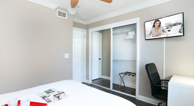 Costa Mesa -newport- Patio - Free Parking-cm-2