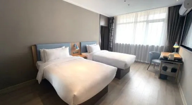 Семейный люкс Homeinn · neo (Handan Railway Station Handan Road)