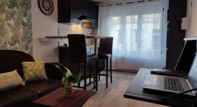 Апартаменты Lescale Niortaise - Centre-ville - 10mn Gare - WIFI - Netflix