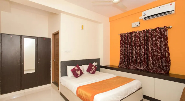 OYO 1848 Hotel Anugriha Rooms