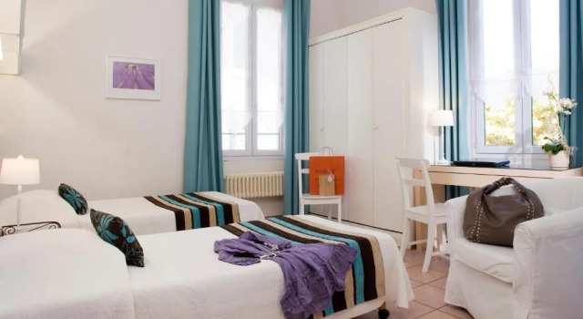Трёхместный номер Standard Hôtel LHerbier dOrange - Accueil Vélo
