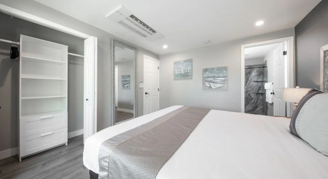 Апартаменты Deluxe High Point Guesthouse - Next to Seattle Chinese Garden