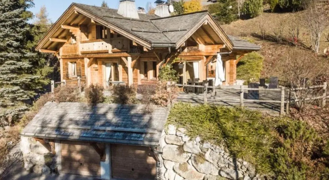 Chalet 4 Étoiles 13 Pers. à La Clusaz - Grande Terrasse, Garage, WIFI, Arrêt Skibus à Proximité - FR-1-437-81, Забронировать Шале Виллы Овернь-Рона-Альпы, Вилла