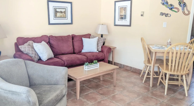 Полулюкс Desert Surfside Waterfront Accommodations