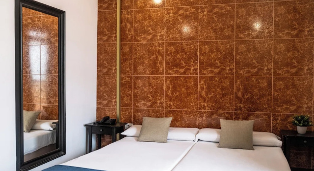 Двухместный номер Economy Hotel Adonis Capital