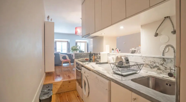 Апартаменты Elegant & Cozy Apartment