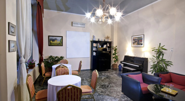 Vassilikon Hotel, Rezervovat Hotel Loutraki 