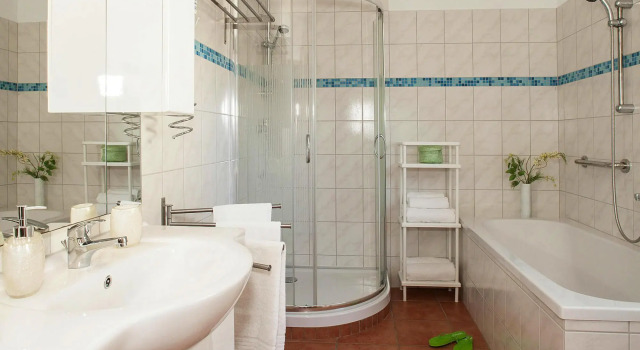 Doppelhaushälfte in Bansin, Book Hotel Hotels in Usedom with a Pool, Swimming Pool