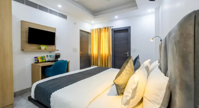 Номер Deluxe с видом на город Hotel Admire Inn Sec - 104 By ASPL
