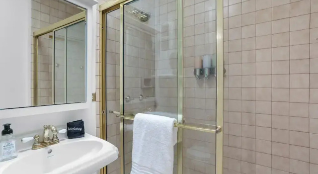 Коттедж Petite Private Bungalow