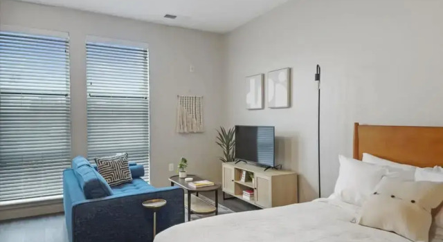 Cozysuites Modern 1BR Lawrenceville, Rezerwuj Hotel Hotele w Pittsburgh z basenem, Basen
