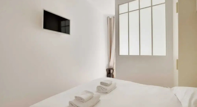 Elegant Apartment -2br/6p - Pere Lachaise, Забронировать Апартаменты/квартира Париж Иль-де-Франс, рядом с Бузенваль