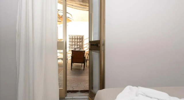 Номер Standard Magenta Casa Barberini