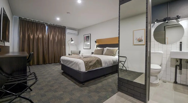 Номер Executive CBD Motor Inn