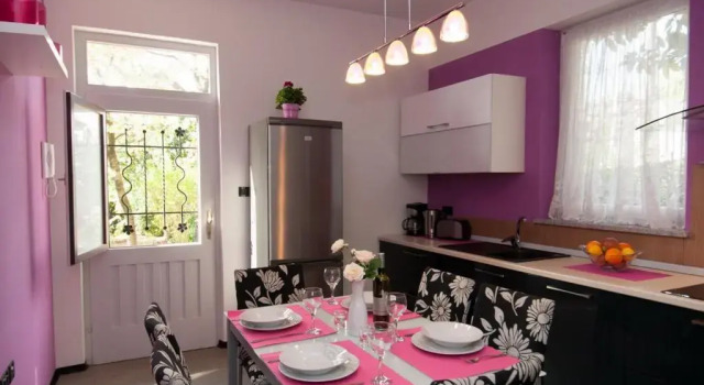 Апартаменты с 3 комнатами с видом на море Apartments Komel