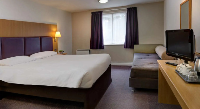 Orchid Epsom; Sure Hotel Collection by Best Western, Buchen Sie Hotel Epsom Surrey