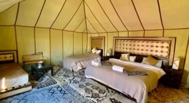 Golden Camel Desert Camp - Merzouga Luxury Camp, Rezervovat Hotel Hotely v Meknes-Tafilalet s parkováním, Parkování