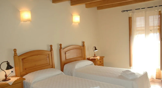 Cal Solsona, Reservar Hotel La Baronia de Rialb La Noguera