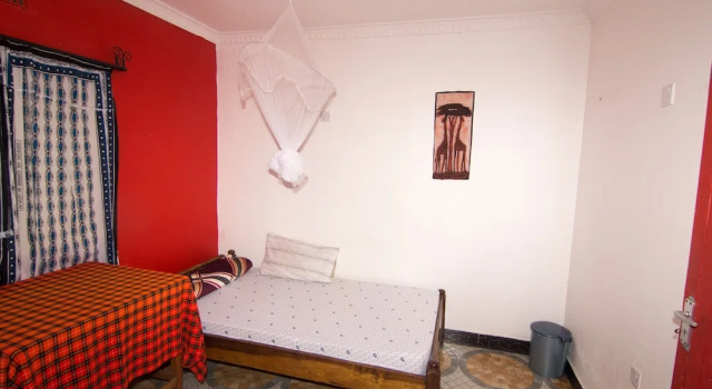 Standard Twin room First Point Arusha Hostel