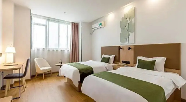 Семейный номер Standard с красивым видом из окна GreenTree Inn ShangHai ZhouPu Town XiuPu Road Business Hotel