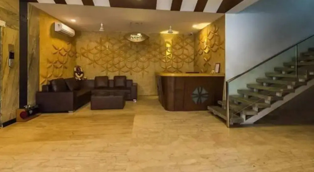Room-cosy Room With Private Bath And Wor, Rezerwuj Hotel Hajdarabad 