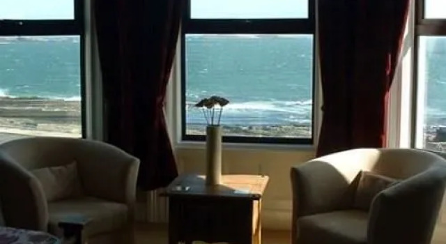 Clarmont Guest House