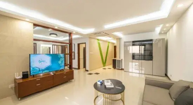 Люкс Royal с 3 комнатами High-End Serviced Residence (Shanghai Gubei Road Golden City Road Branch)