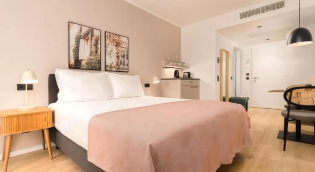 Двухместный номер Standard с балконом Limehome Vienna Favoritenstr