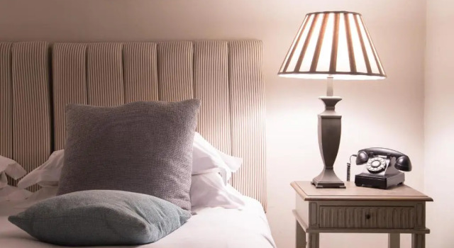 Номер Comfort King John Inn