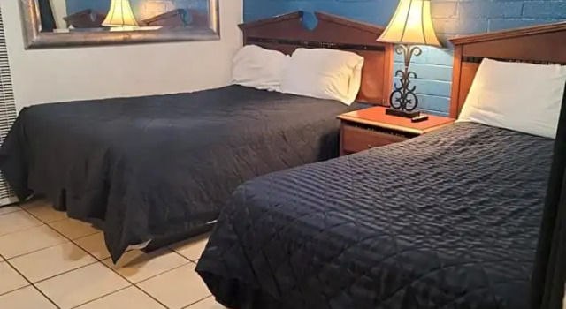 Четырёхместный номер Standard Oceana Boutique Hotel