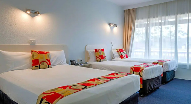 Четырёхместный семейный номер Superior Zebra Motel