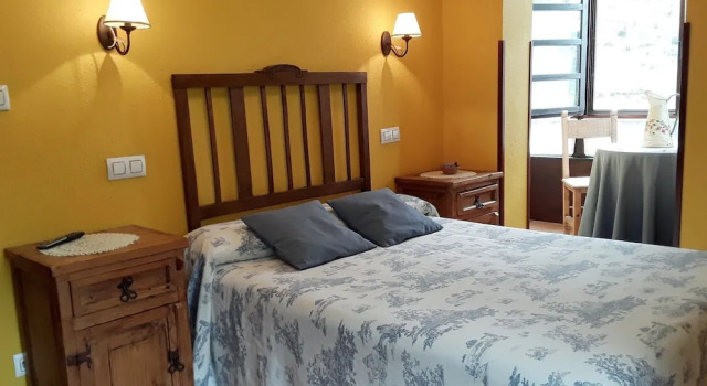 La Corona del Auteiro, Réserver Hôtel Pola de Somiedo (La Pola) 