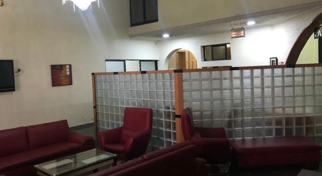 Solitude Hotel Yaba