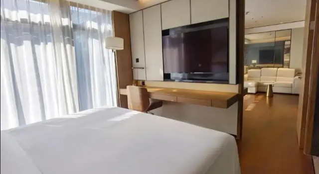 Двухместный люкс Deluxe Howard Johnson Optics Valley Residence Wuhan